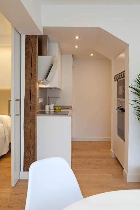 Appartamento Luminoso Apartamento Con Terraza En Sol Madrid Esterno foto