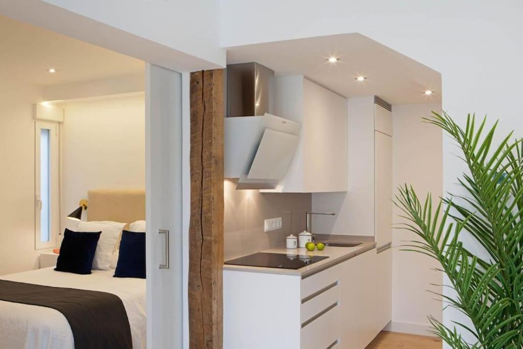 Appartamento Luminoso Apartamento Con Terraza En Sol Madrid Esterno foto