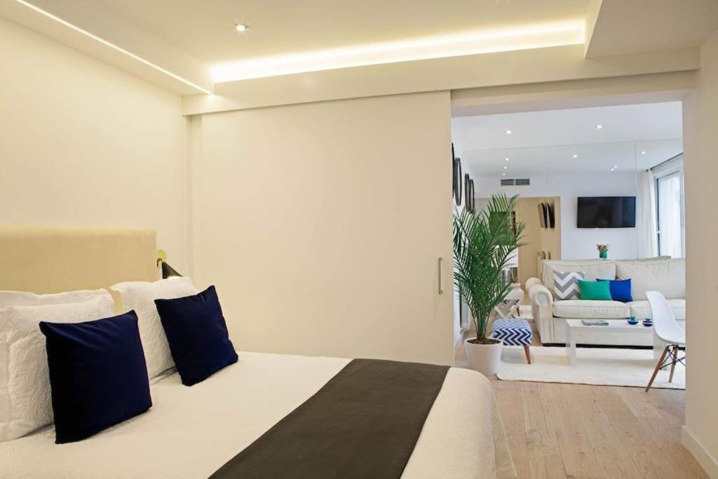Appartamento Luminoso Apartamento Con Terraza En Sol Madrid Esterno foto