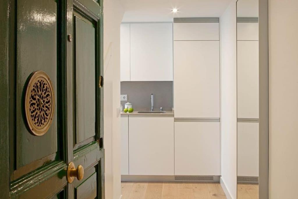 Appartamento Luminoso Apartamento Con Terraza En Sol Madrid Esterno foto